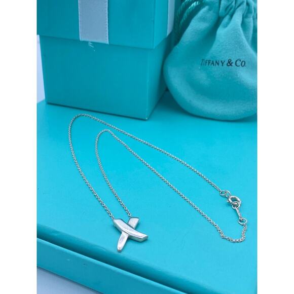 Authentic Tiffany & Co Sliver Paloma Picasso Kiss X Pendant Necklace - Picture 5 of 11